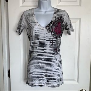 Affliction Archaic White Black Pink v-neck Medium